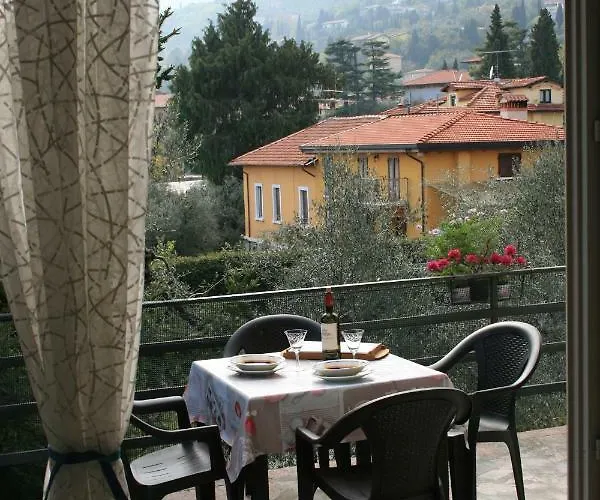 La terrazza sugli ulivi